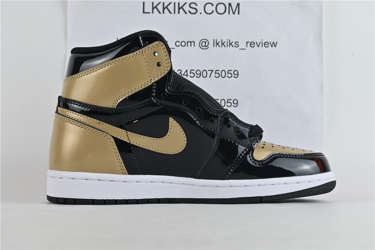 Air Jordan 1 Retro High Gold Toe