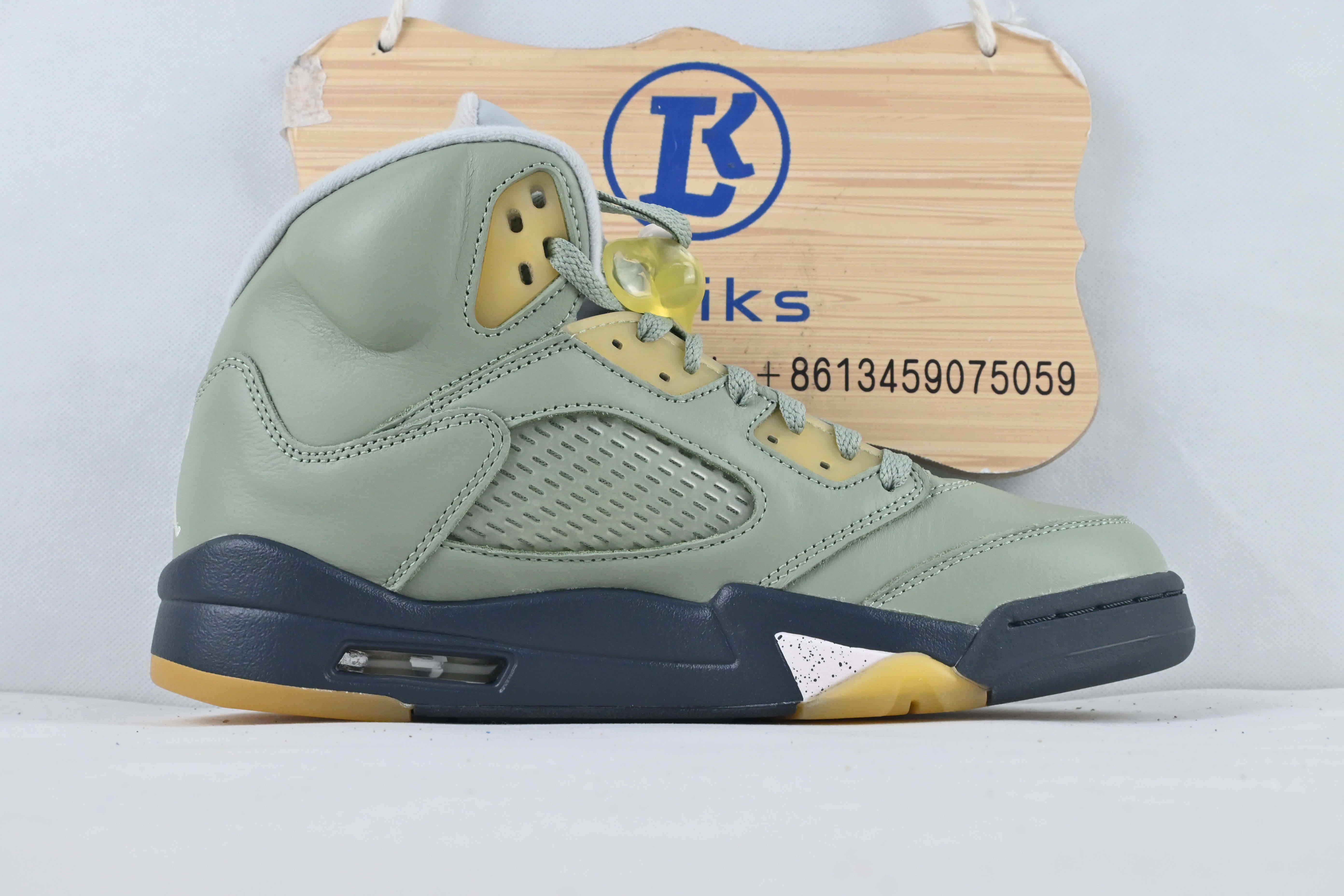 Jordan 5 Retro Jade Horizon