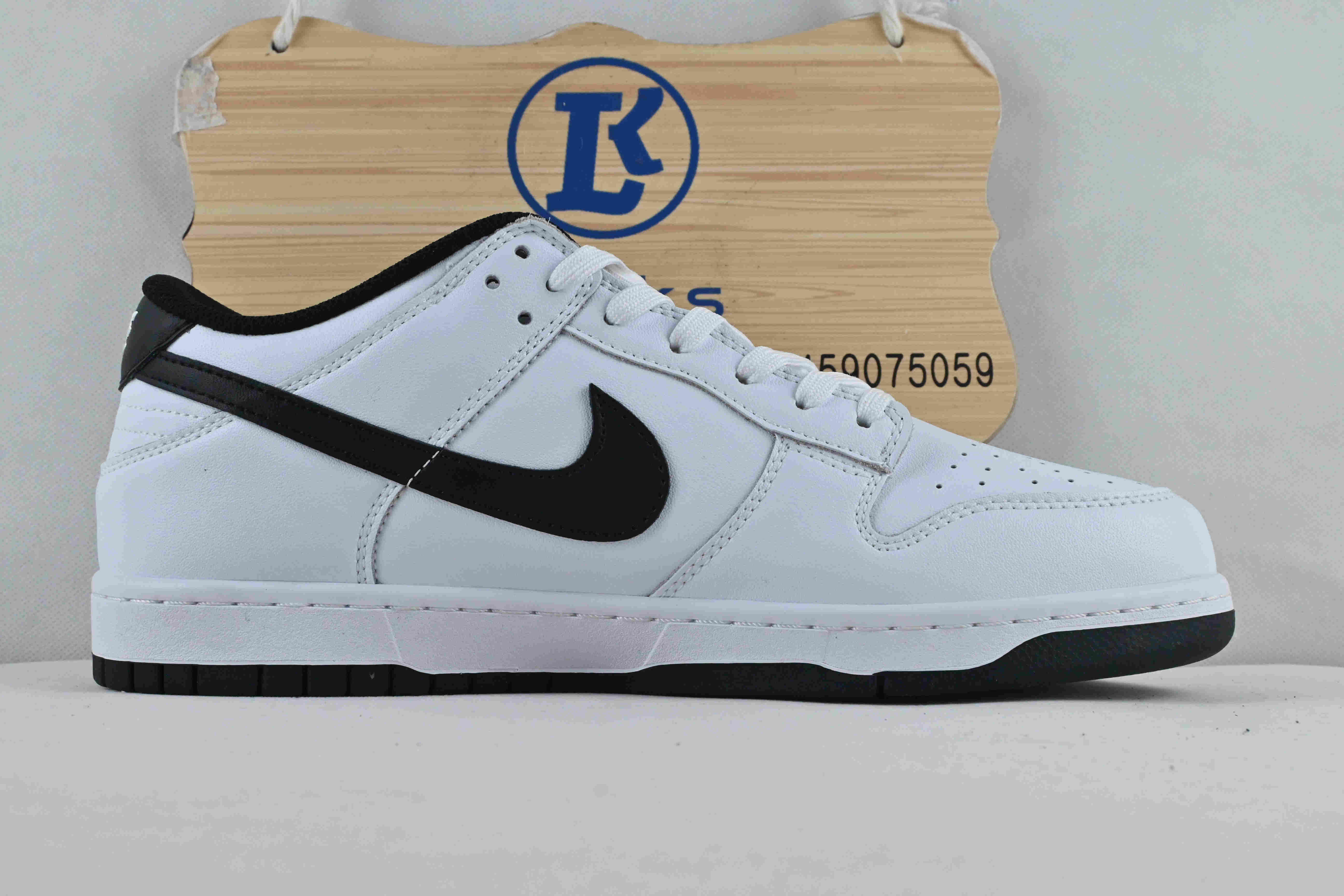 Nike Dunk Low “Panda 2.0”