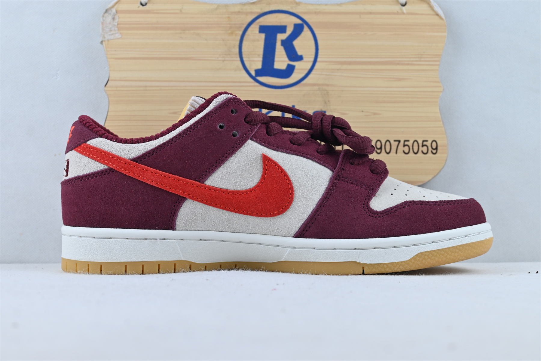 Skate Like a Girl x Nike SB Dunk Low