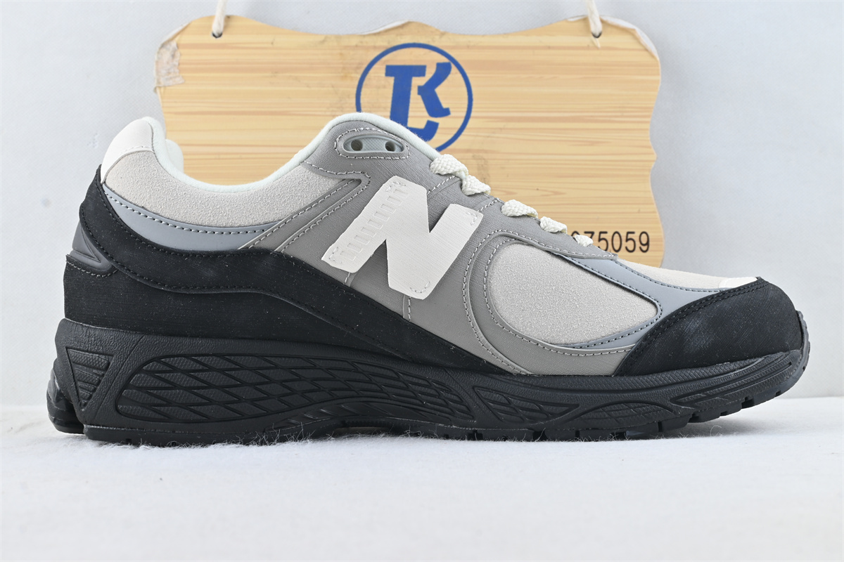 New Balance 2002R The Basement Grey Sail Black