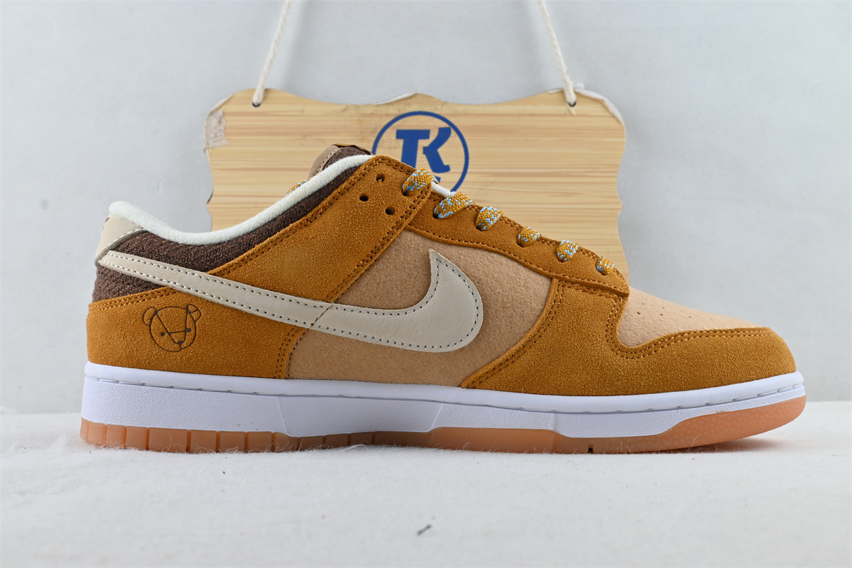 Nike Dunk Low “Teddy Bear”