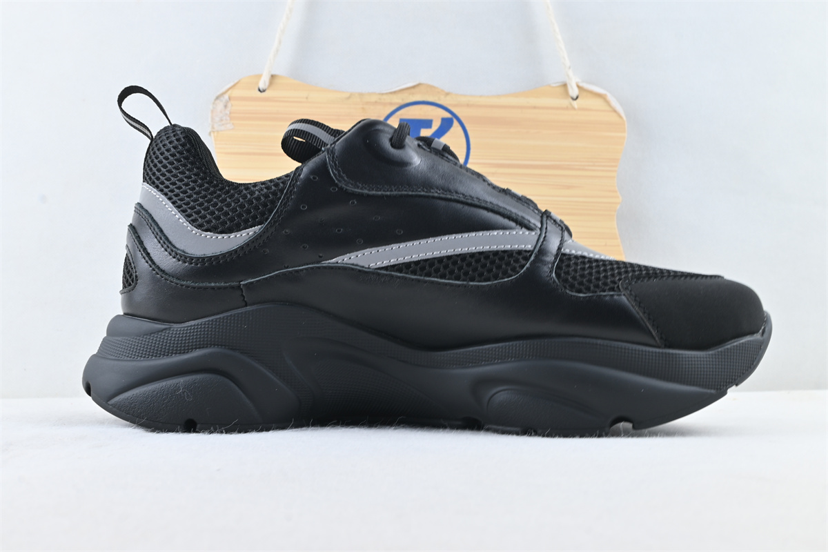 D10r B22 Black Silver