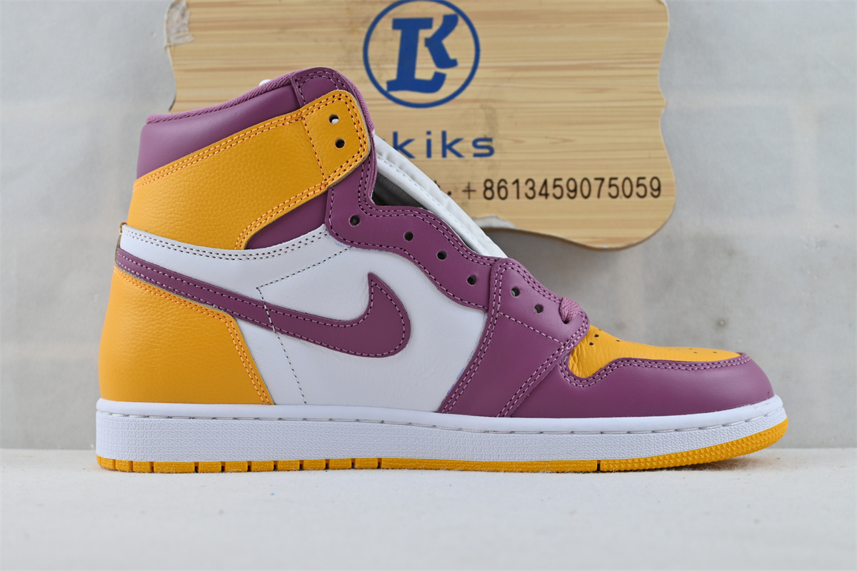 Air Jordan 1 Brotherhood