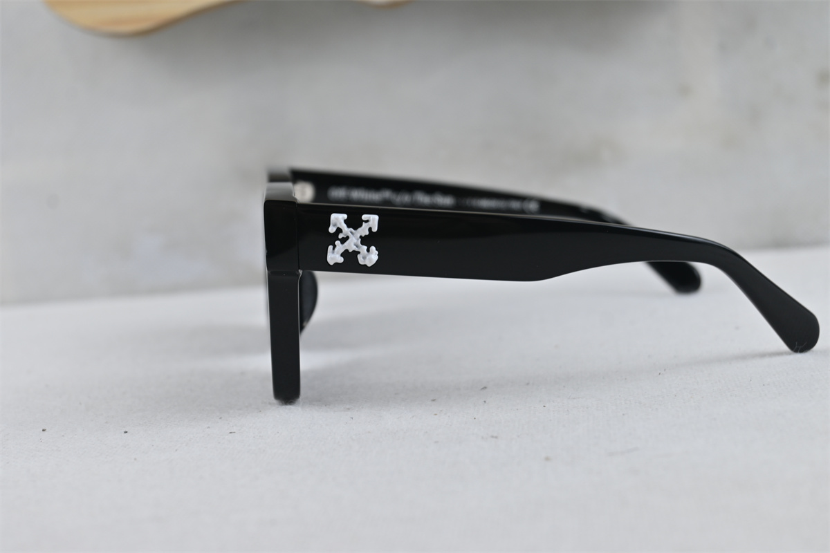 Off-White Virgil Square Frame Sunglasses Black White Grey