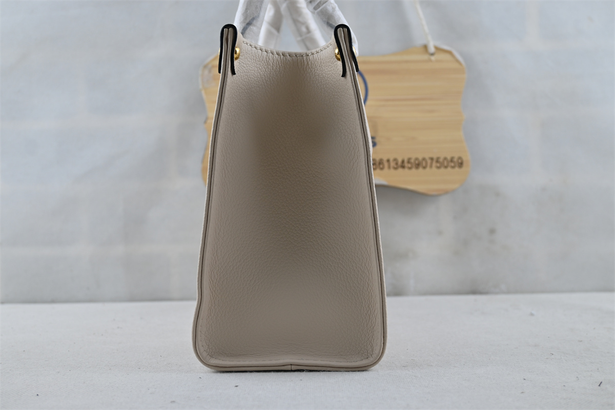 L0vis Vvtt0n Onthego