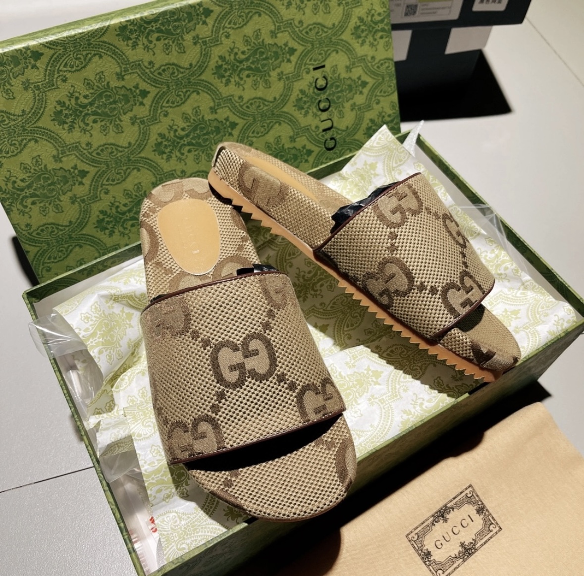 Gvc*1 GG Canvas Slide Sandal