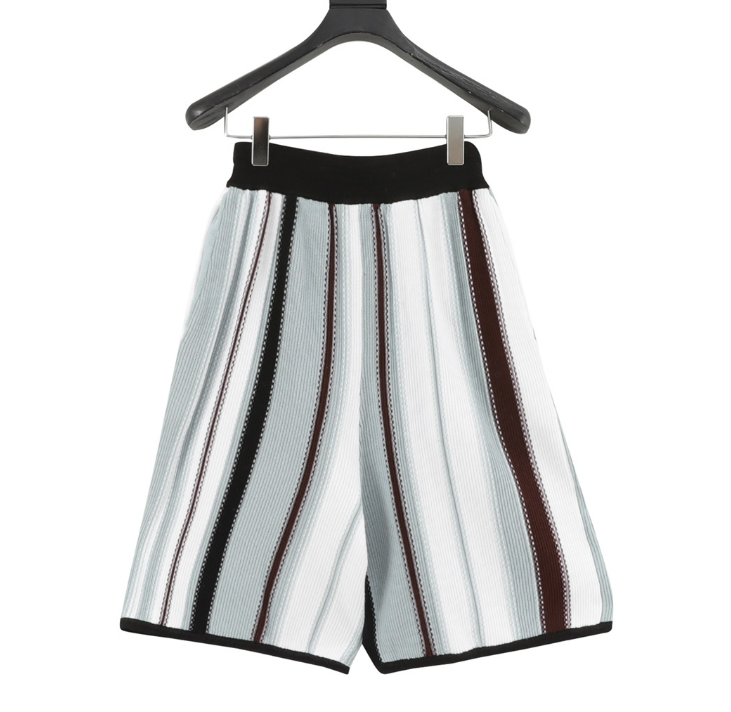 L0vis Vvtt0n Shorts 2025