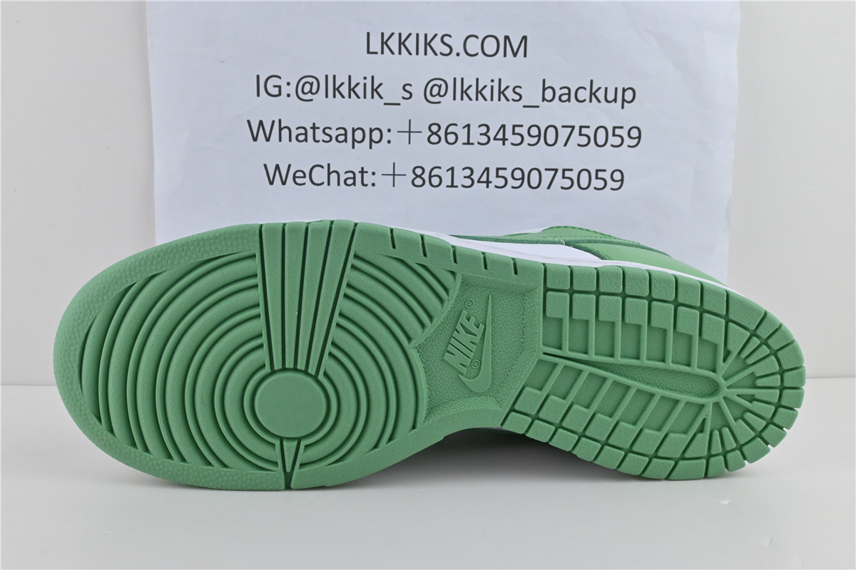 Nike SB Dunk Low Green Glow